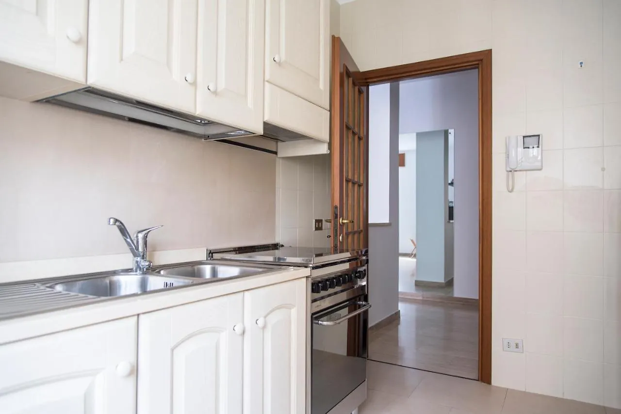 Youhosty - Sacconi 4 Mediolan Apartament